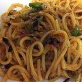 野菜とミートソースパスタ